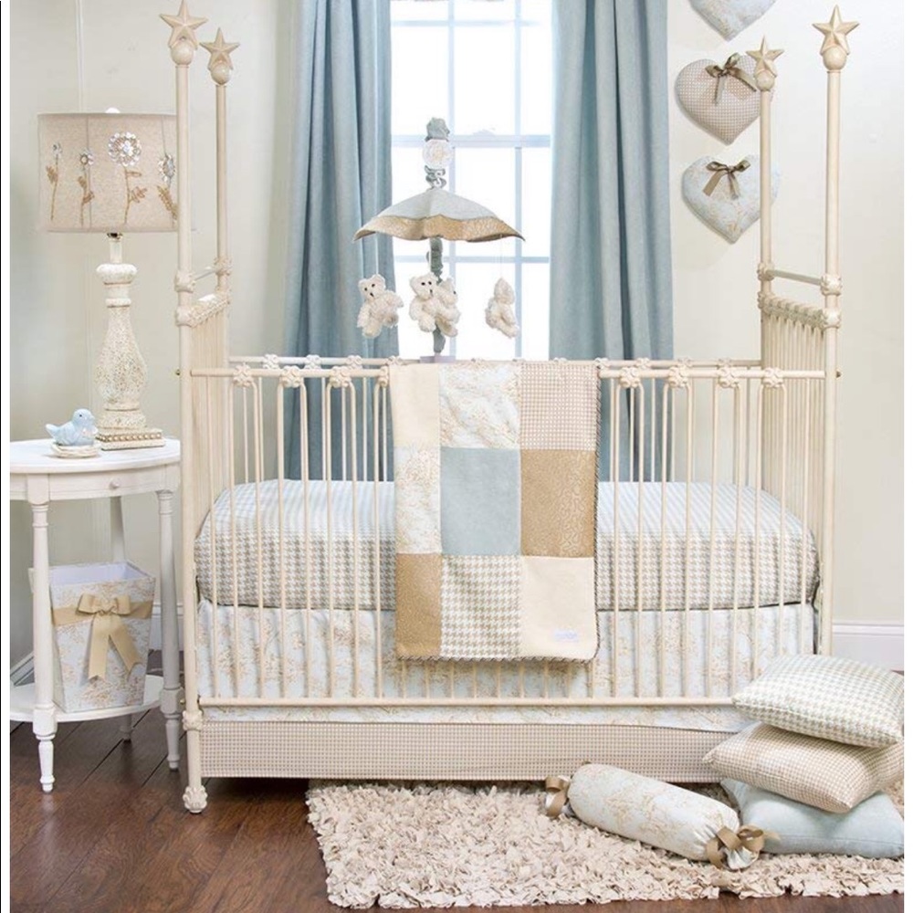 Glenna Jean Central Park Bedding Set